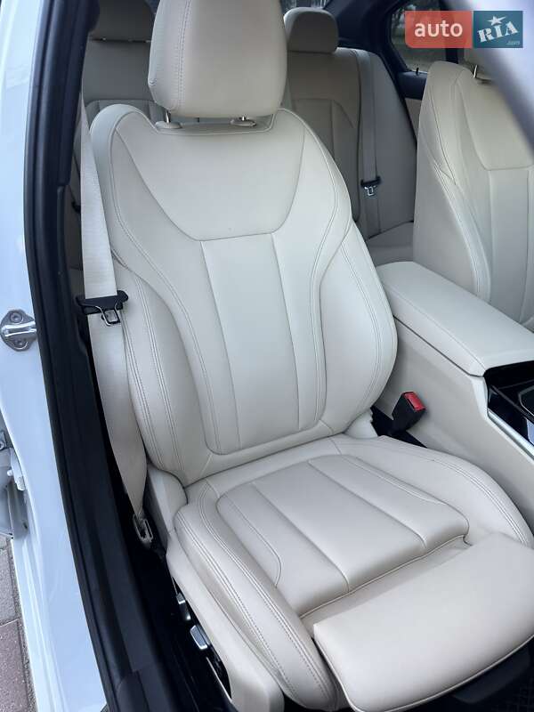 Седан BMW 3 Series 2019 в Тернополі фото 36 Седан BMW 3 Series 2019 в Тернополі