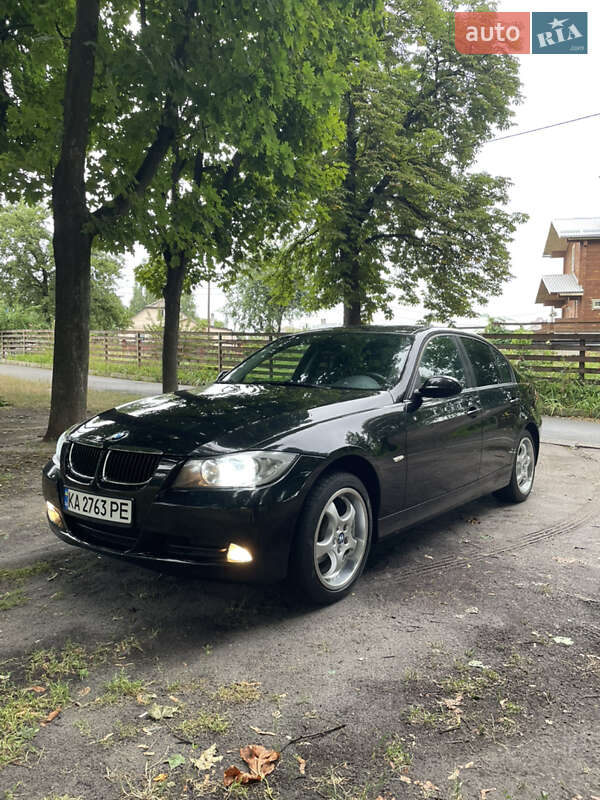 Седан BMW 3 Series 2006 в Киеве