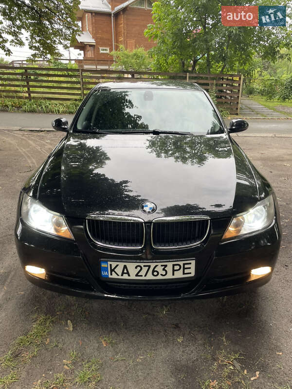 Седан BMW 3 Series 2006 в Киеве