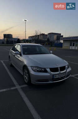 Седан BMW 3 Series 2005 в Киеве