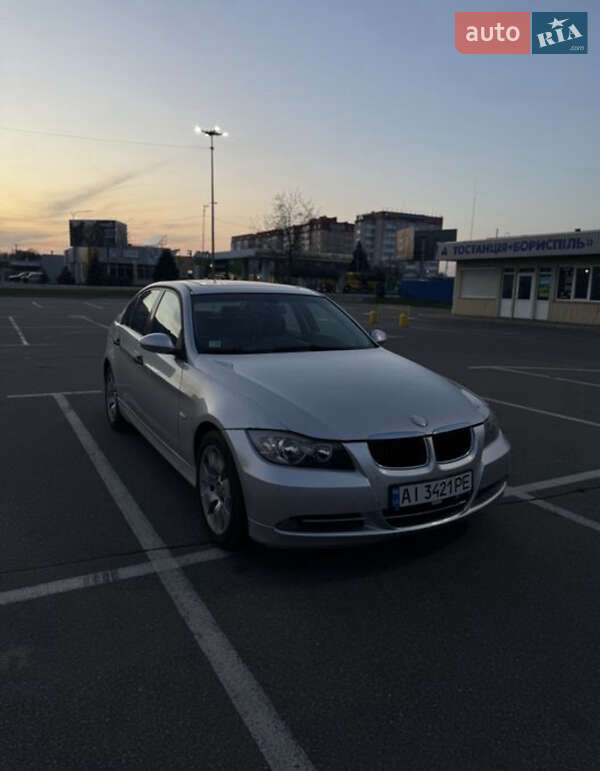 BMW 3 Series 2005