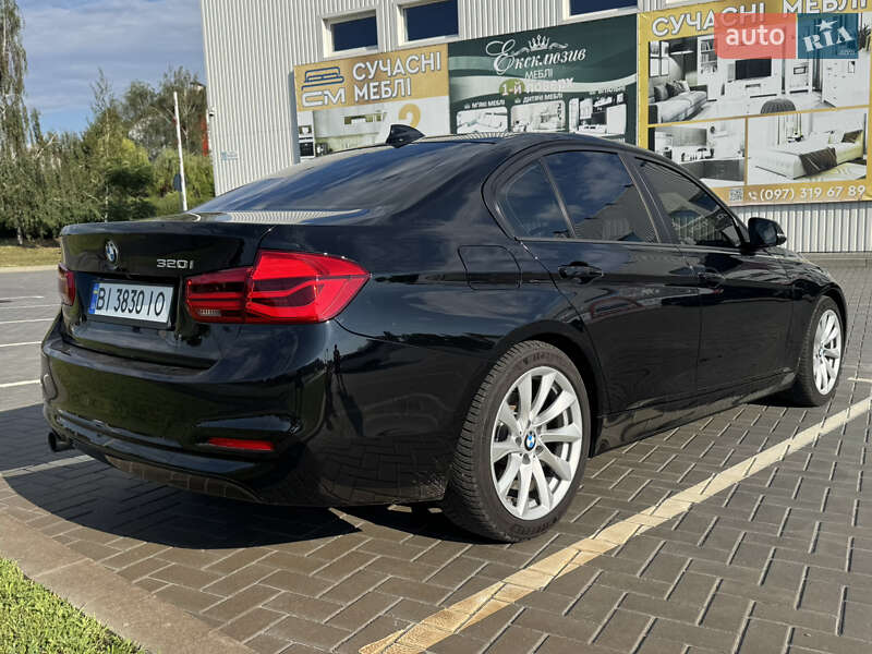 Седан BMW 3 Series 2017 в Кременчуці