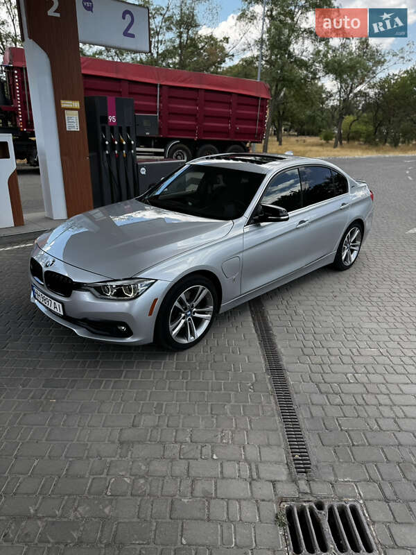 Седан BMW 3 Series 2018 в Одессе фото 3 Седан BMW 3 Series 2018 в Одессе