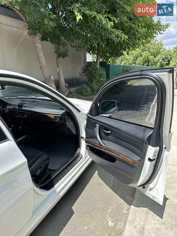 Седан BMW 3 Series 2010 в Подольске фото 13 Седан BMW 3 Series 2010 в Подольске