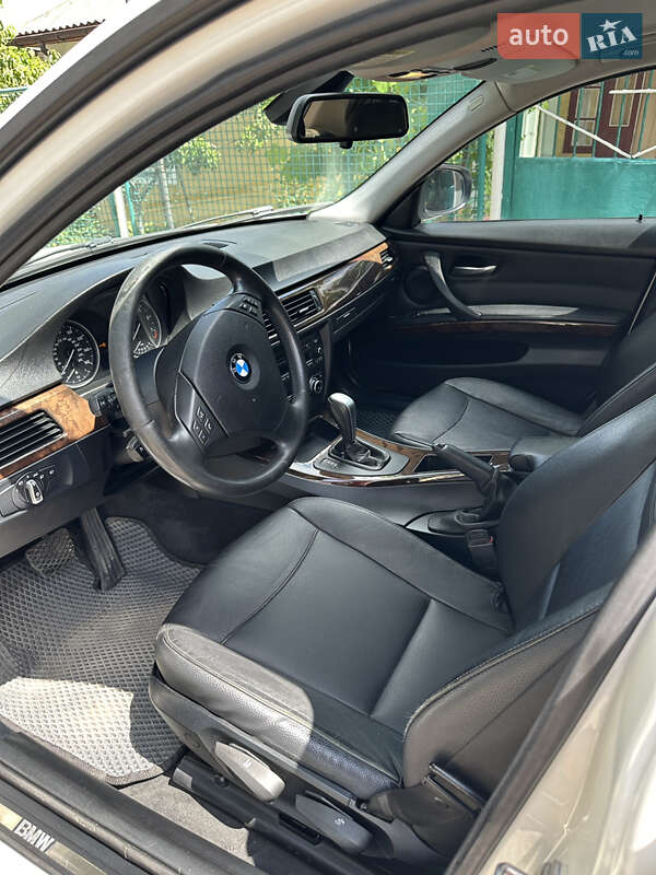 Седан BMW 3 Series 2010 в Подольске фото 17 Седан BMW 3 Series 2010 в Подольске