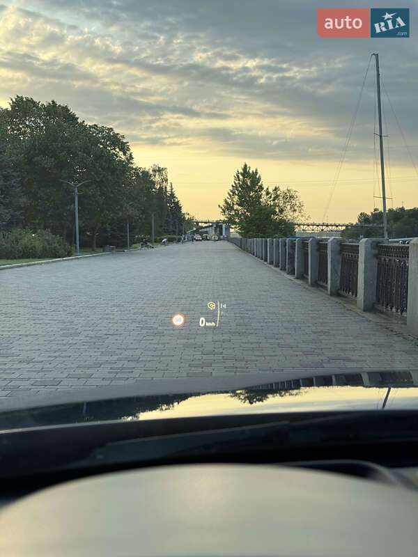 Седан BMW 3 Series 2015 в Дніпрі