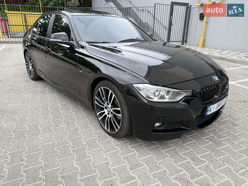 Седан BMW 3 Series 2015 в Киеве