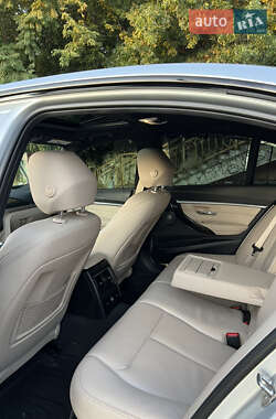 Седан BMW 3 Series 2016 в 