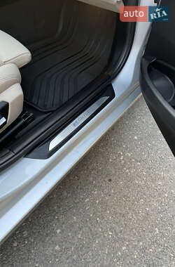 Седан BMW 3 Series 2016 в 
