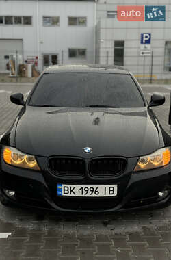 Седан BMW 3 Series 2010 в Киеве