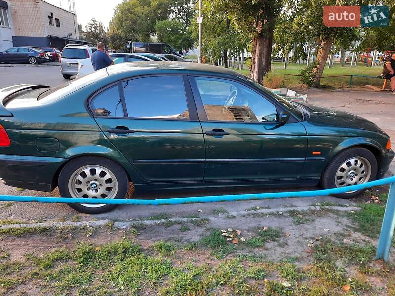 Седан BMW 3 Series 2001 в Киеве