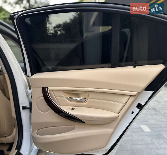Седан BMW 3 Series 2015 в Вінниці