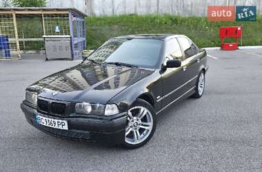 Седан BMW 3 Series 1997 в Львове