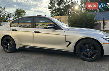 Седан BMW 3 Series 2013 в  фото 8 Седан BMW 3 Series 2013 в