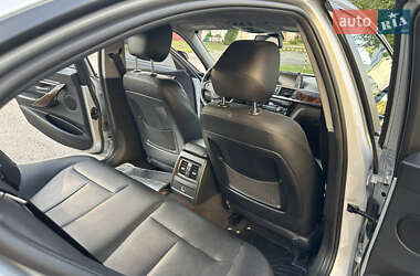 Седан BMW 3 Series 2013 в  фото 18 Седан BMW 3 Series 2013 в