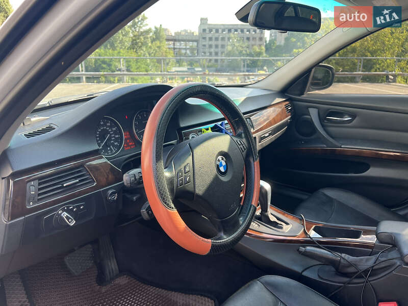 Седан BMW 3 Series 2011 в Киеве
