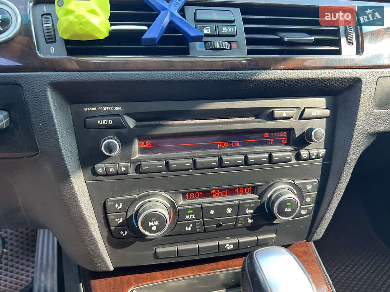 Седан BMW 3 Series 2011 в Киеве