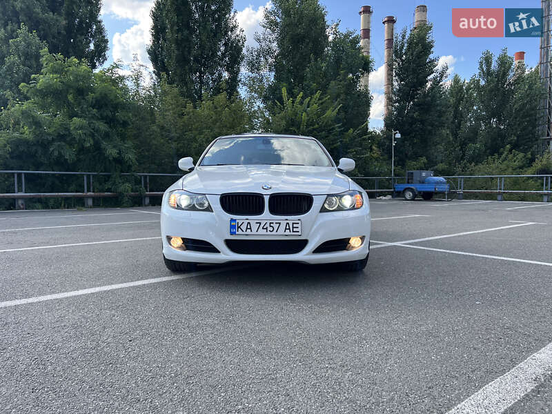 Седан BMW 3 Series 2011 в Киеве