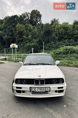 Універсал BMW 3 Series 1993 в Чернівцях