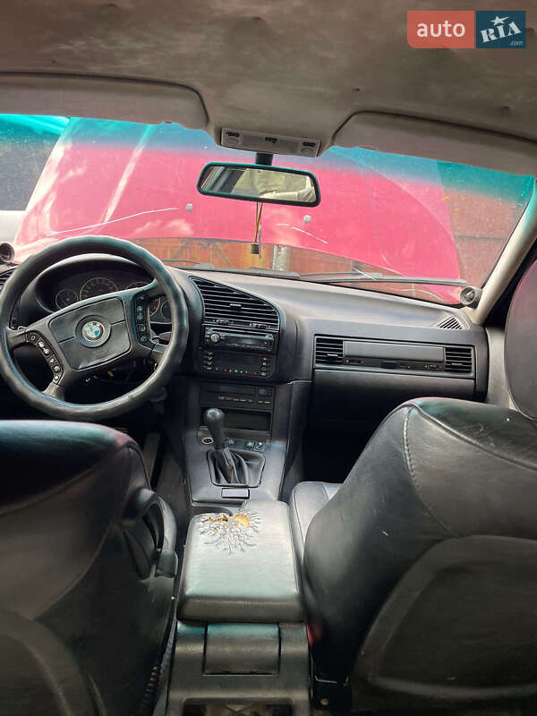 Седан BMW 3 Series 1997 в Сумах