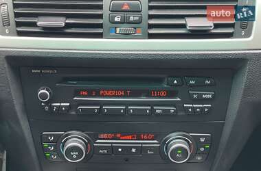 Седан BMW 3 Series 2011 в 