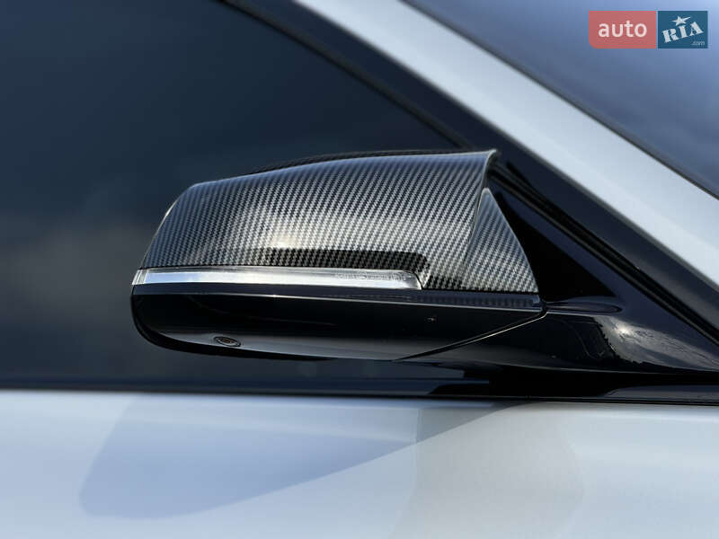 Седан BMW 3 Series 2017 в Києві