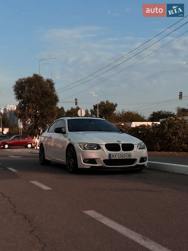 BMW 3 Series 2010