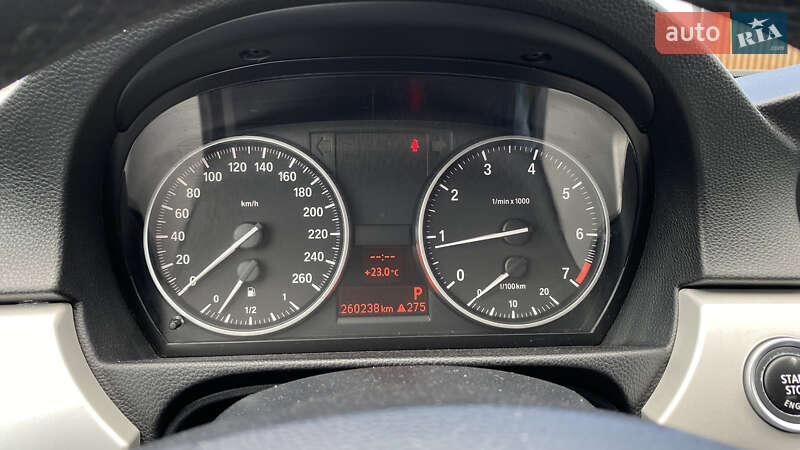 Седан BMW 3 Series 2009 в Луцке