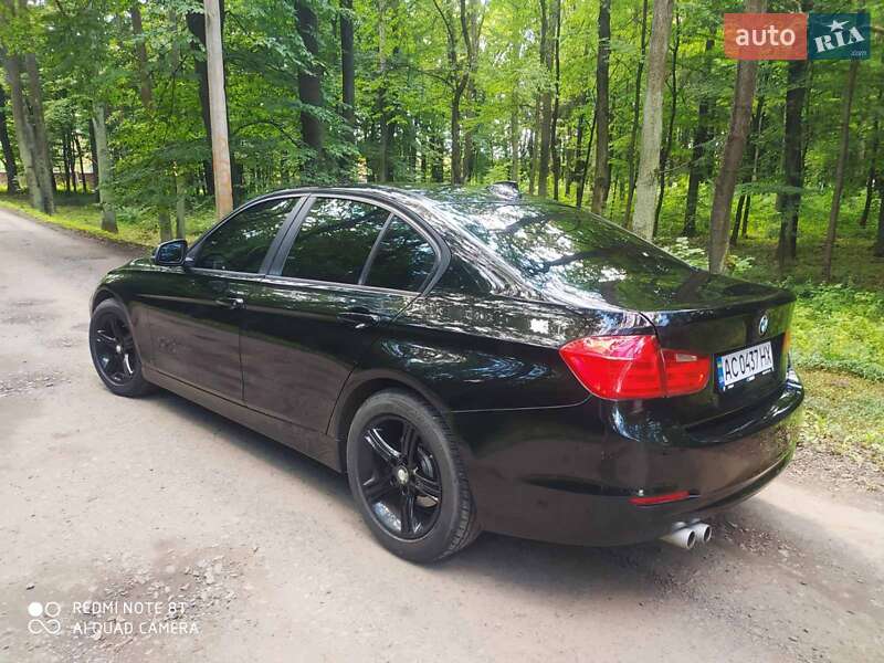 Седан BMW 3 Series 2015 в Луцьку