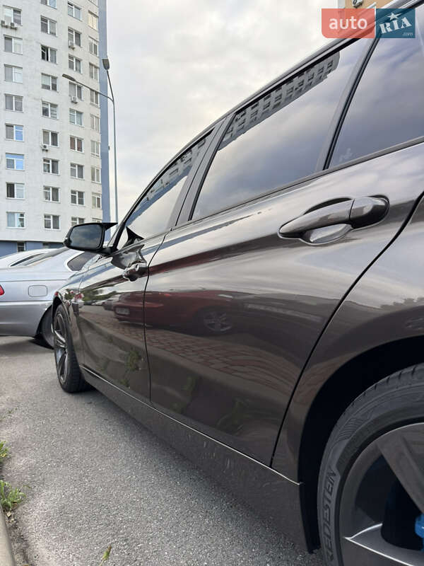 Универсал BMW 3 Series 2015 в Киеве