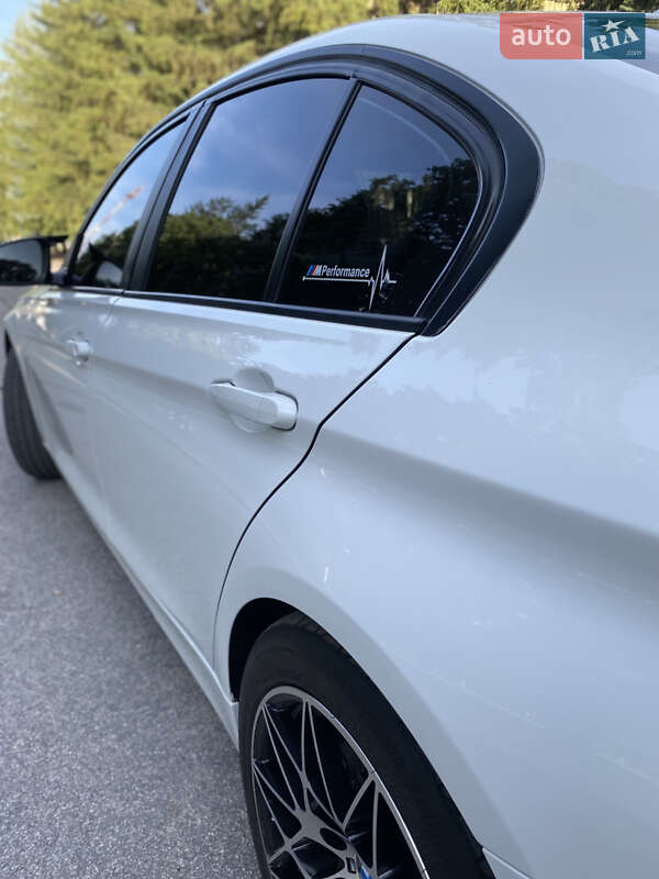 Седан BMW 3 Series 2012 в Желтых Водах