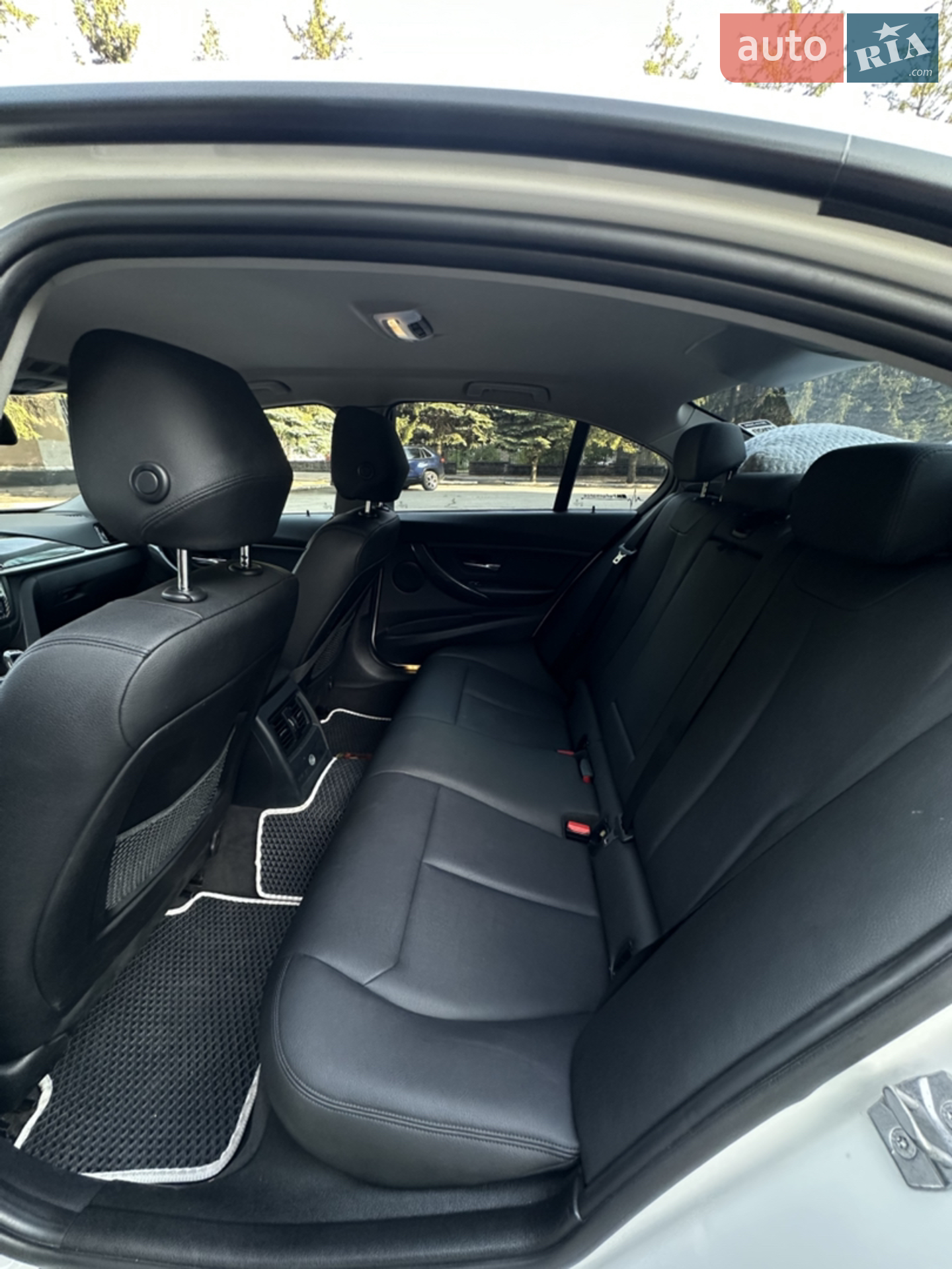 2012 BMW 3er - мініатюра 18