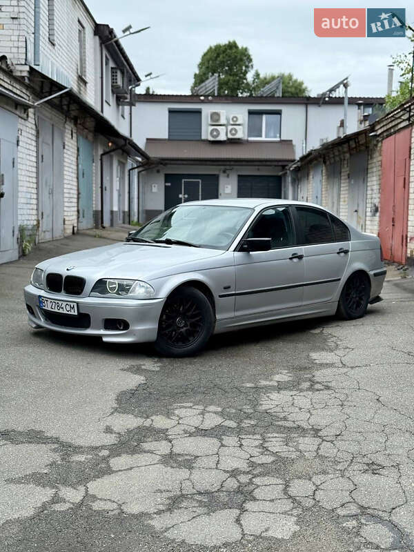 BMW 3 Series 2000