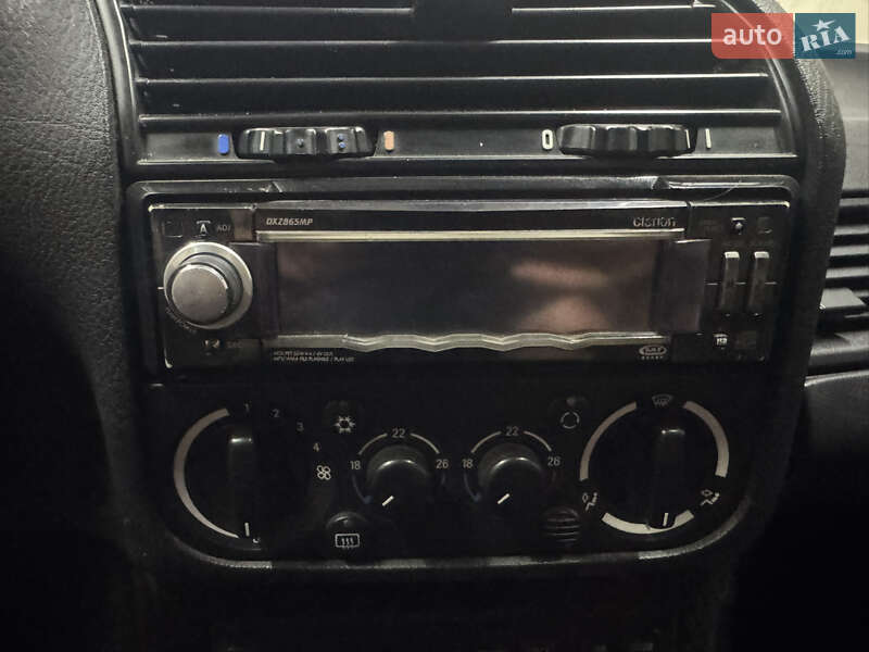 Седан BMW 3 Series 1994 в Трускавце фото 28 Седан BMW 3 Series 1994 в Трускавце