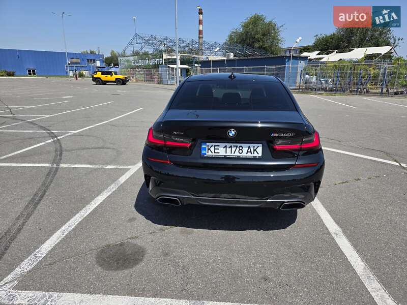 Седан BMW 3 Series 2022 в Днепре