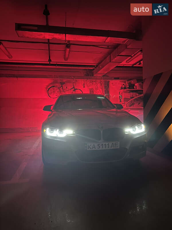 Седан BMW 3 Series 2017 в Киеве