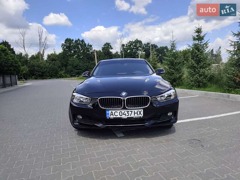Седан BMW 3 Series 2015 в Луцьку