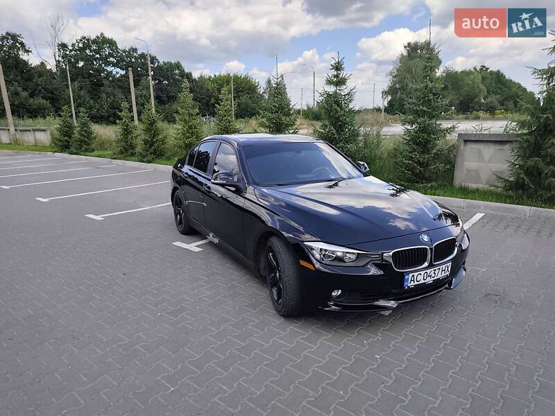 Седан BMW 3 Series 2015 в Луцьку