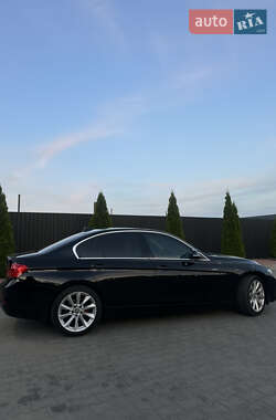 Седан BMW 3 Series 2013 в 