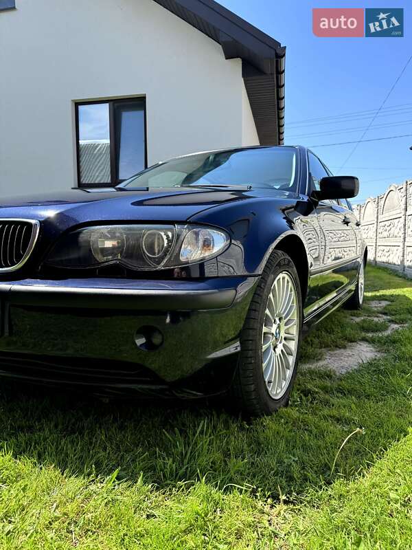 Седан BMW 3 Series 2002 в Млинове