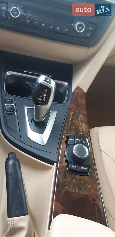 Седан BMW 3 Series 2013 в Корюковке