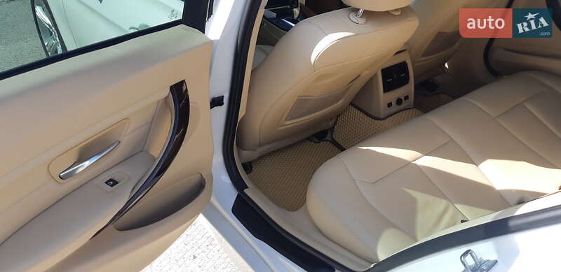 Седан BMW 3 Series 2013 в Корюковке
