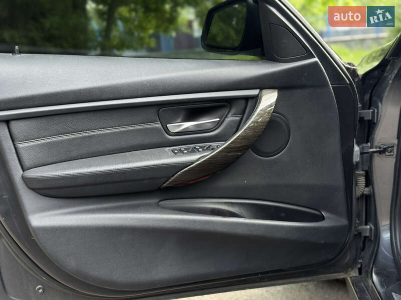 Седан BMW 3 Series 2012 в Киеве фото 12 Седан BMW 3 Series 2012 в Киеве