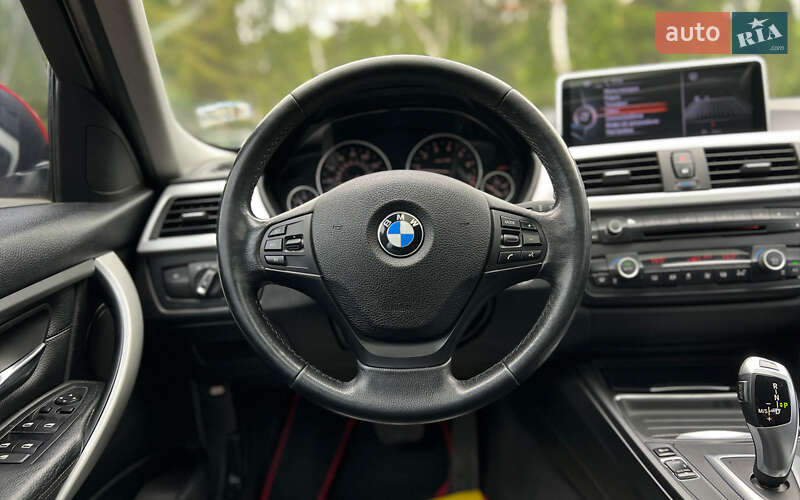 Седан BMW 3 Series 2013 в Львове