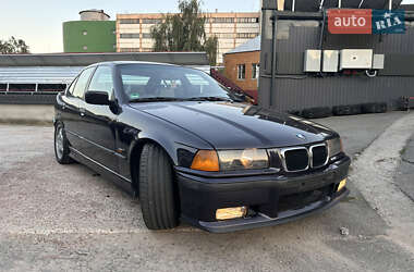 Седан BMW 3 Series 1995 в Киеве