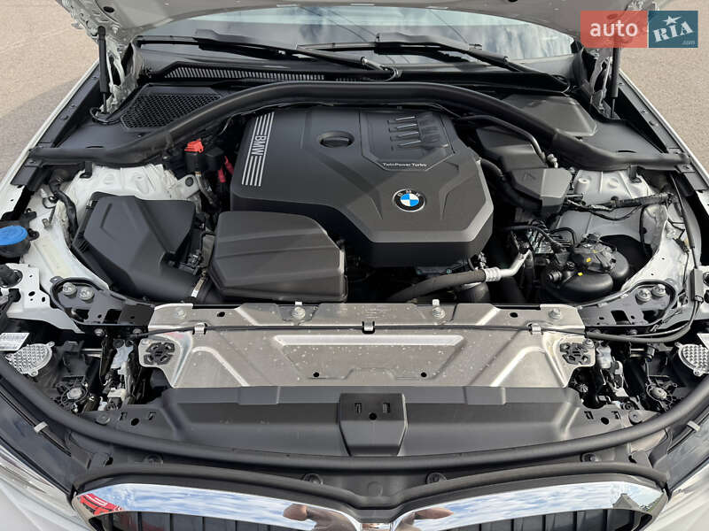 Седан BMW 3 Series 2019 в Киеве