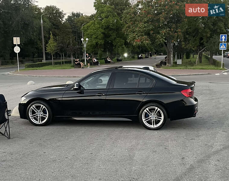 Седан BMW 3 Series 2015 в Запоріжжі