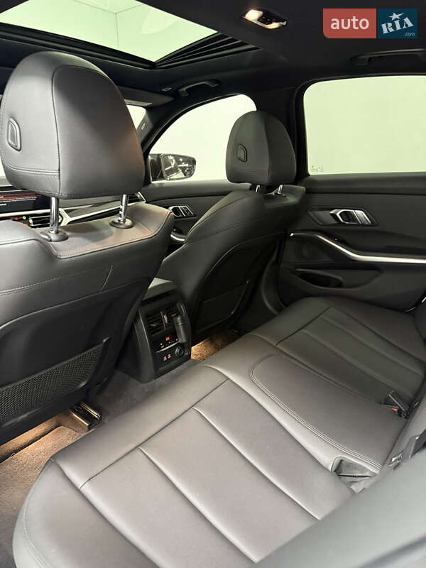 Седан BMW 3 Series 2019 в Одесі