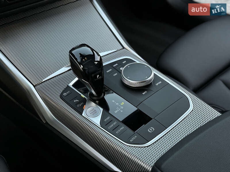 Седан BMW 3 Series 2019 в Александрие