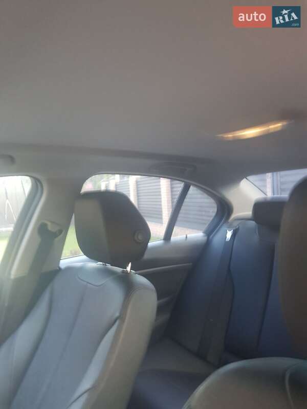 Седан BMW 3 Series 2013 в Луцке фото 17 Седан BMW 3 Series 2013 в Луцке